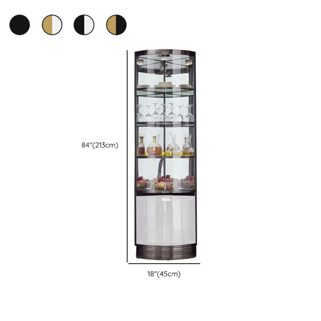 Vitrina esquinera para vinos con estantes de cristal y metal de varios niveles