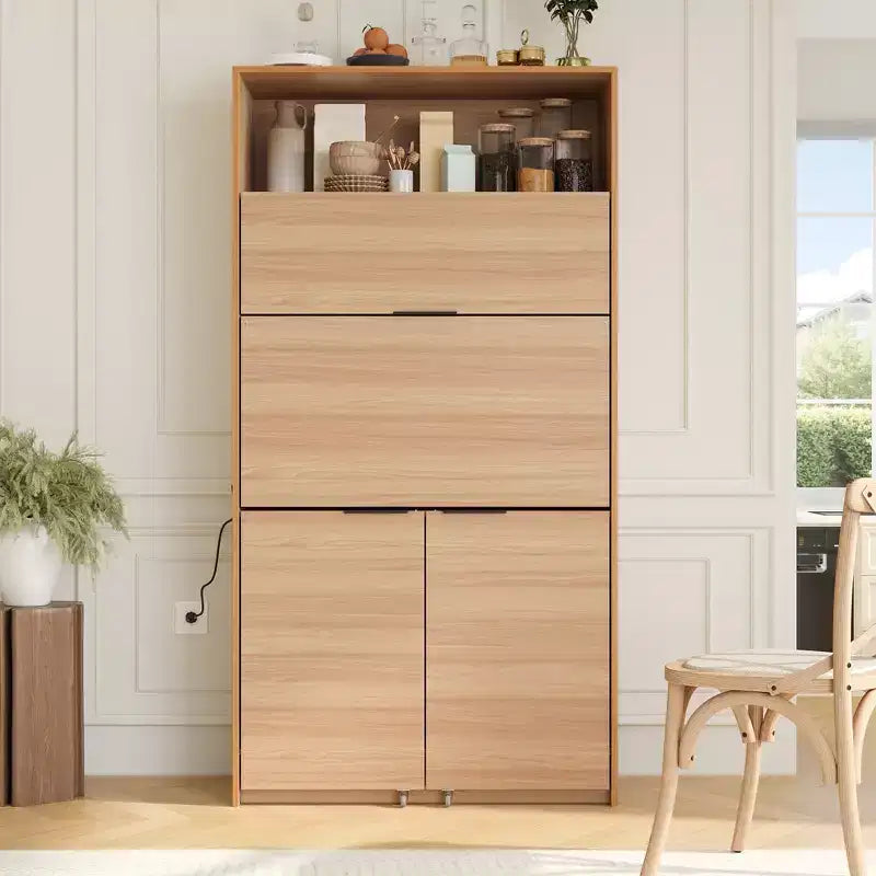 Credenza da cucina con dispensa a 69", piano di lavoro pieghevole e presa di corrente