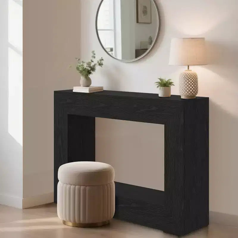 Tavolino d'ingresso stretto e rettangolare, in stile rustico, con ripiani portaoggetti, adatto per soggiorni, corridoi, ingressi e dietro i divani.
