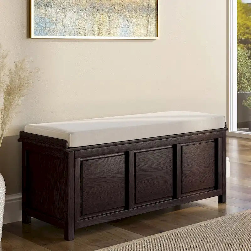 Banco de almacenamiento con tapa abierta de madera maciza John Louis Home