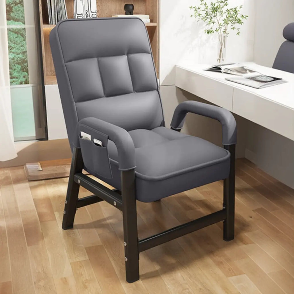Silla de oficina moderna tapizada en gris con 4 patas