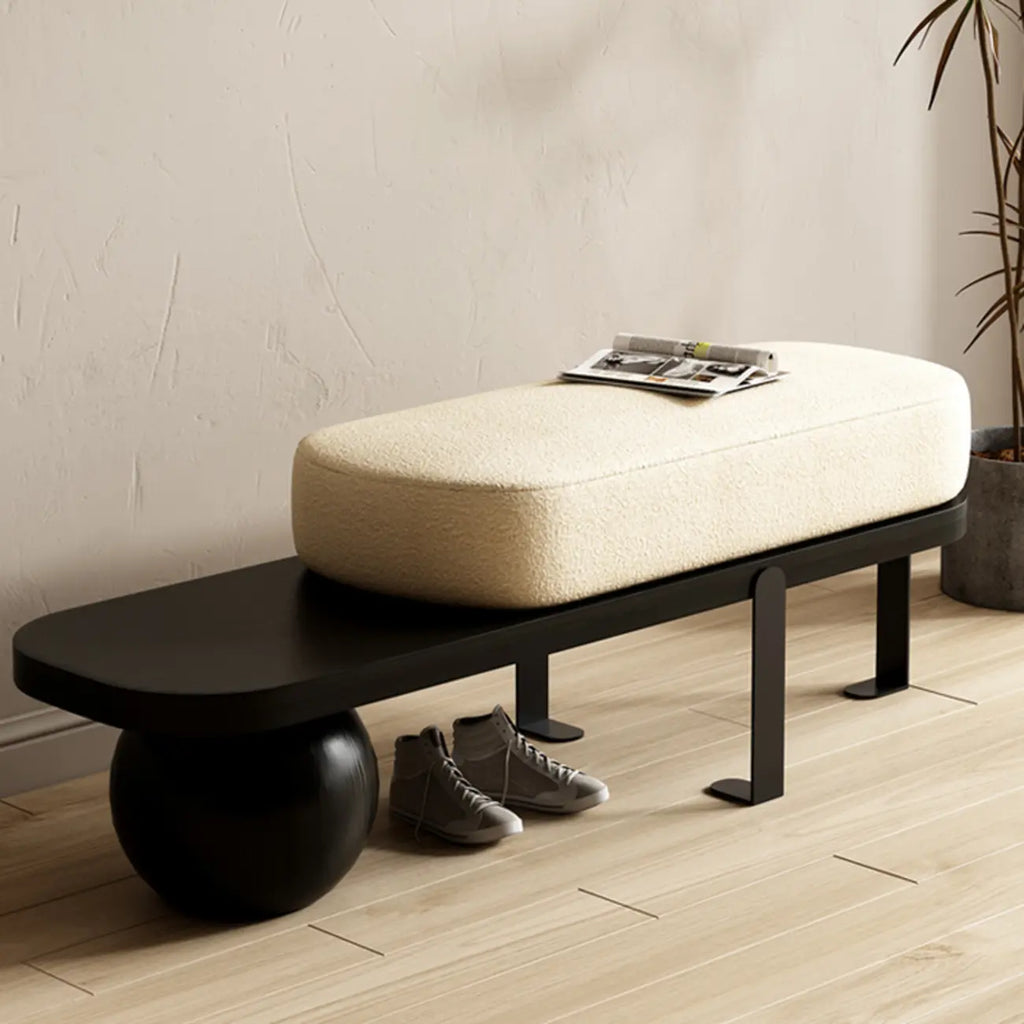 Banco bajo tapizado de madera moderna de color beige