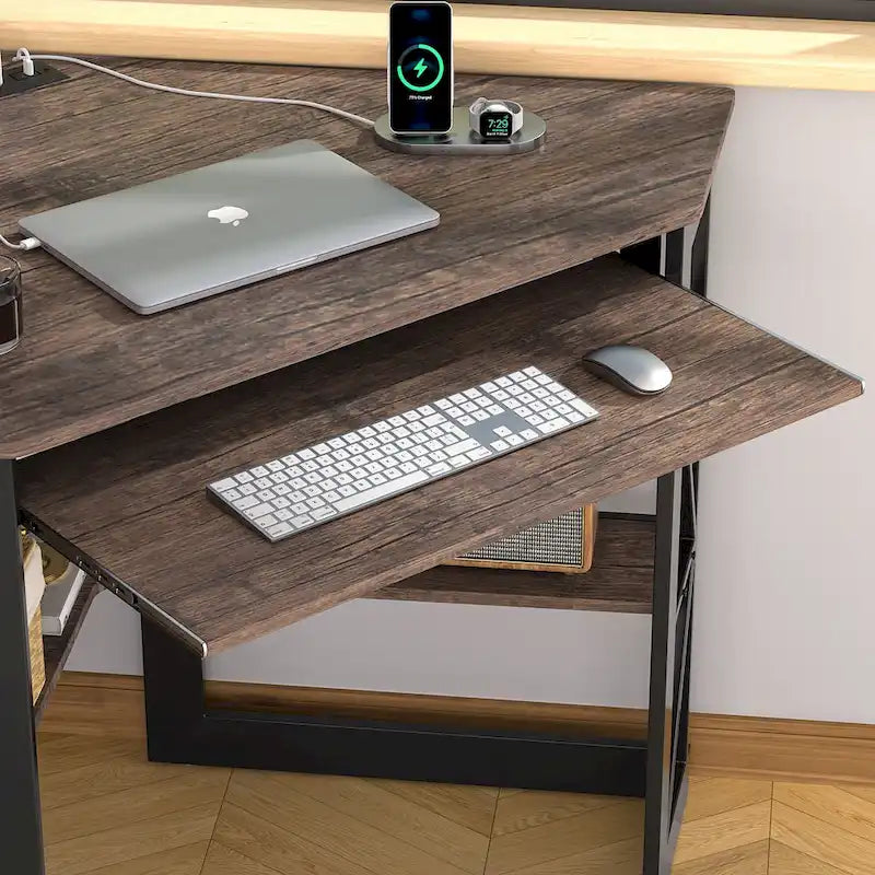 Escritorio de esquina, escritorio pequeño con enchufes, mesa de esquina para espacios pequeños, escritorio de computadora con puertos USB, escritorio triangular con almacenamiento