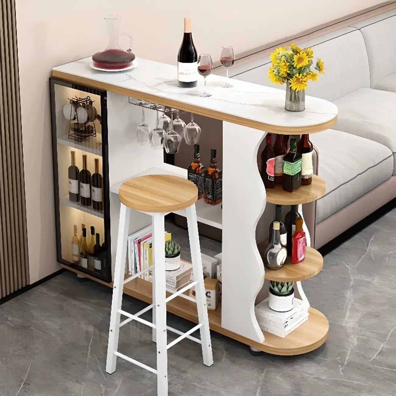 Mesa de bar moderna con tope de piedra de forma libre y almacenamiento para bares en casa