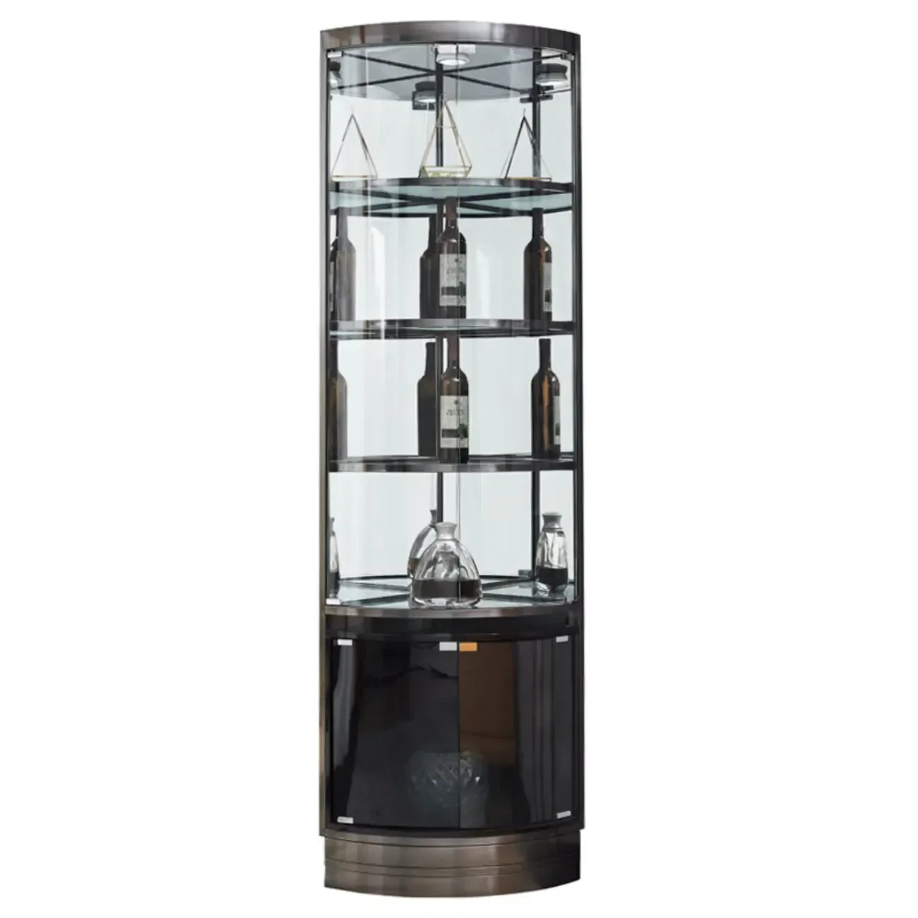 Vitrina esquinera para vinos con estantes de cristal y metal de varios niveles