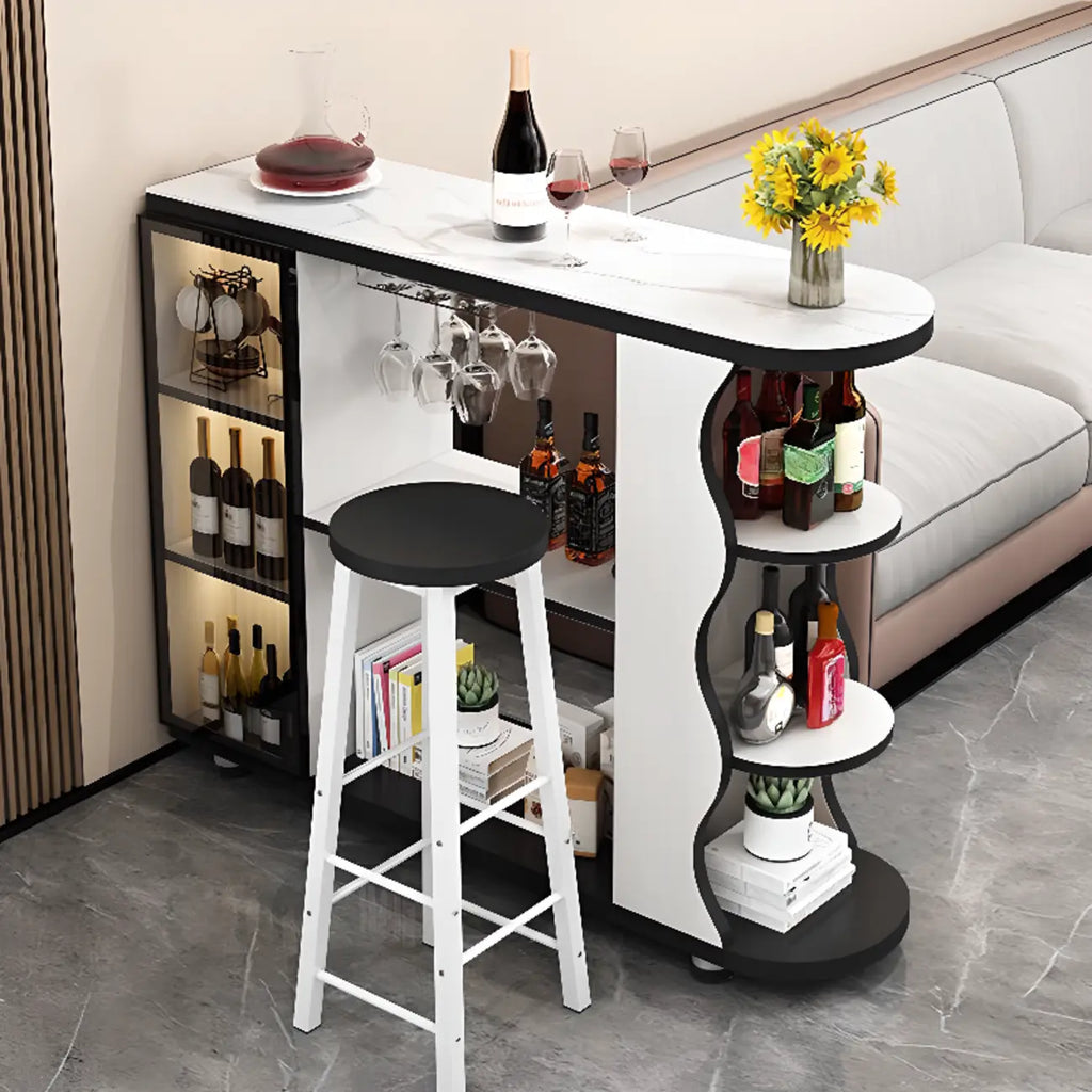 Mesa de bar moderna con tope de piedra de forma libre y almacenamiento para bares en casa