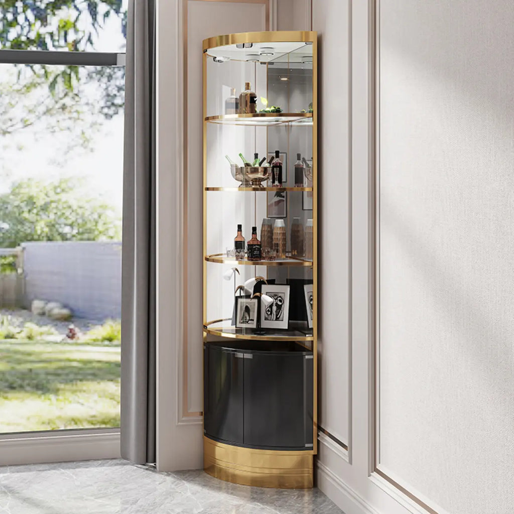 Vitrina esquinera para vinos con estantes de cristal y metal de varios niveles