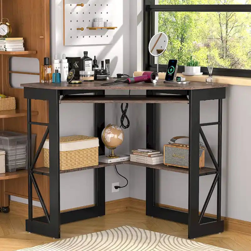 Escritorio de esquina, escritorio pequeño con enchufes, mesa de esquina para espacios pequeños, escritorio de computadora con puertos USB, escritorio triangular con almacenamiento