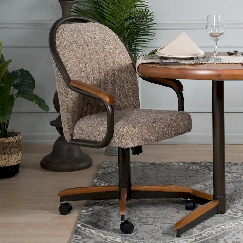 Silla de comedor giratoria e inclinable para comedores informales - 38 Al. x 22½ An. x 22 Pr. - 38 Al. x 24 An. x 22 Pr.